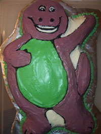 Character and cartoon birthday cakes to make at home.