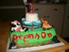 Front of farm animals cake